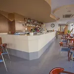 拉姆布拉玛尔酒店 3* 罗萨斯
