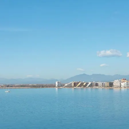 Отель Ramblamar 3*