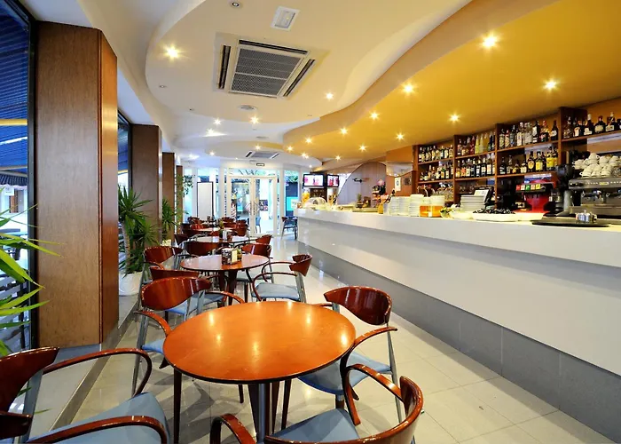 拉姆布拉玛尔酒店 罗萨斯